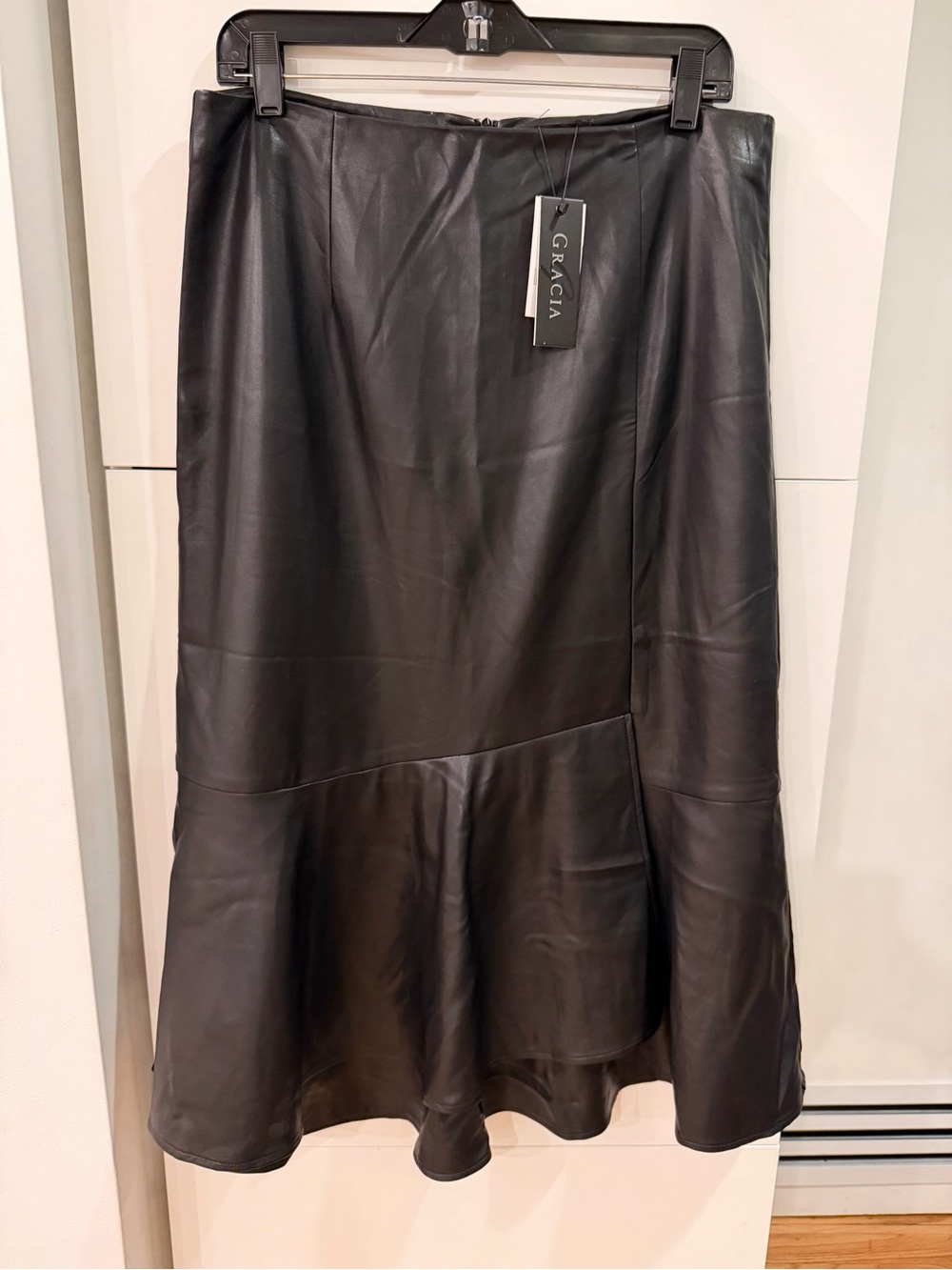 Gracia Black Faux Leather Mermaid Flare Midi Skirt NWT Size L